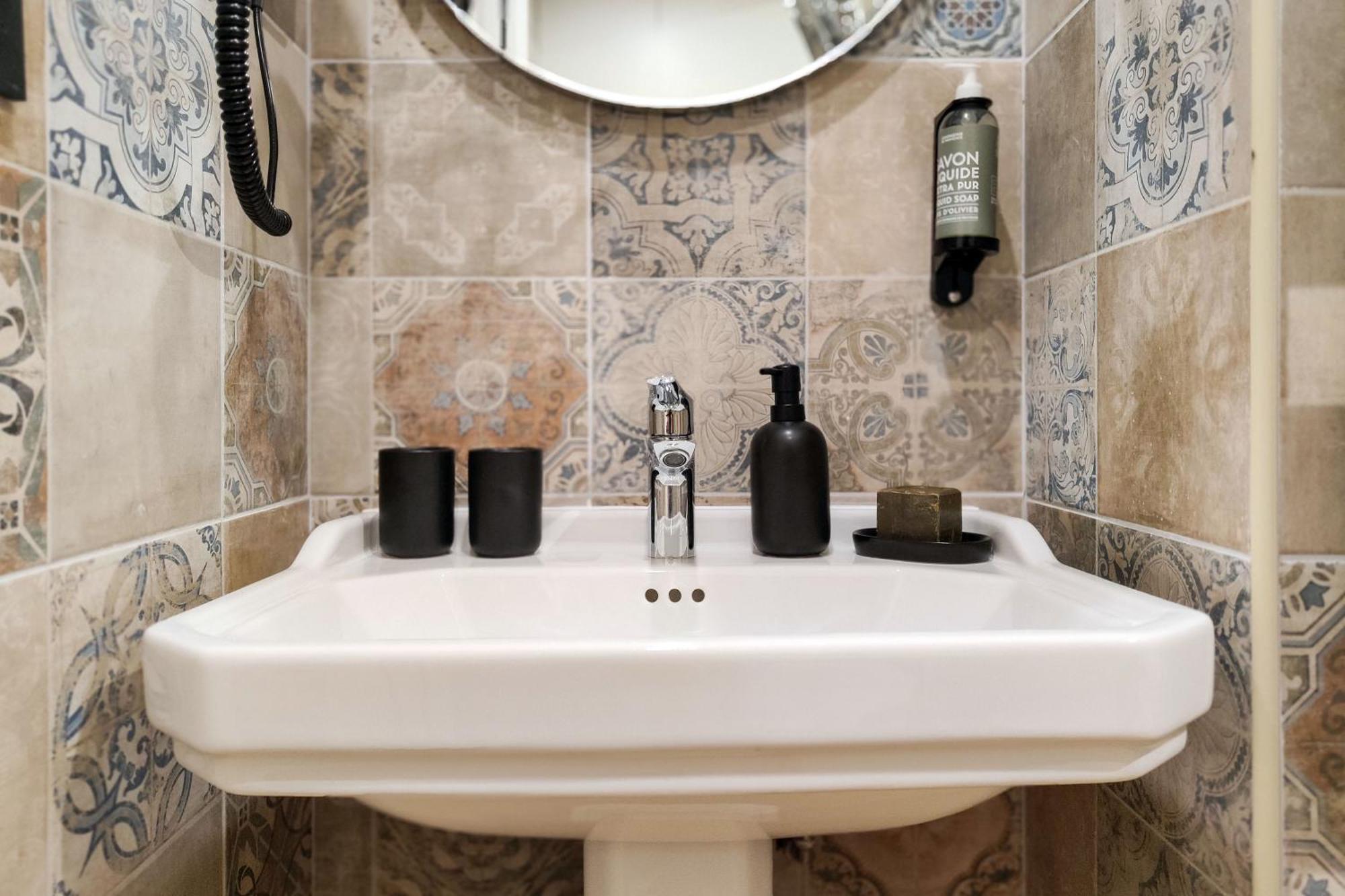 Boutique Hotel Provencia Марсель Экстерьер фото